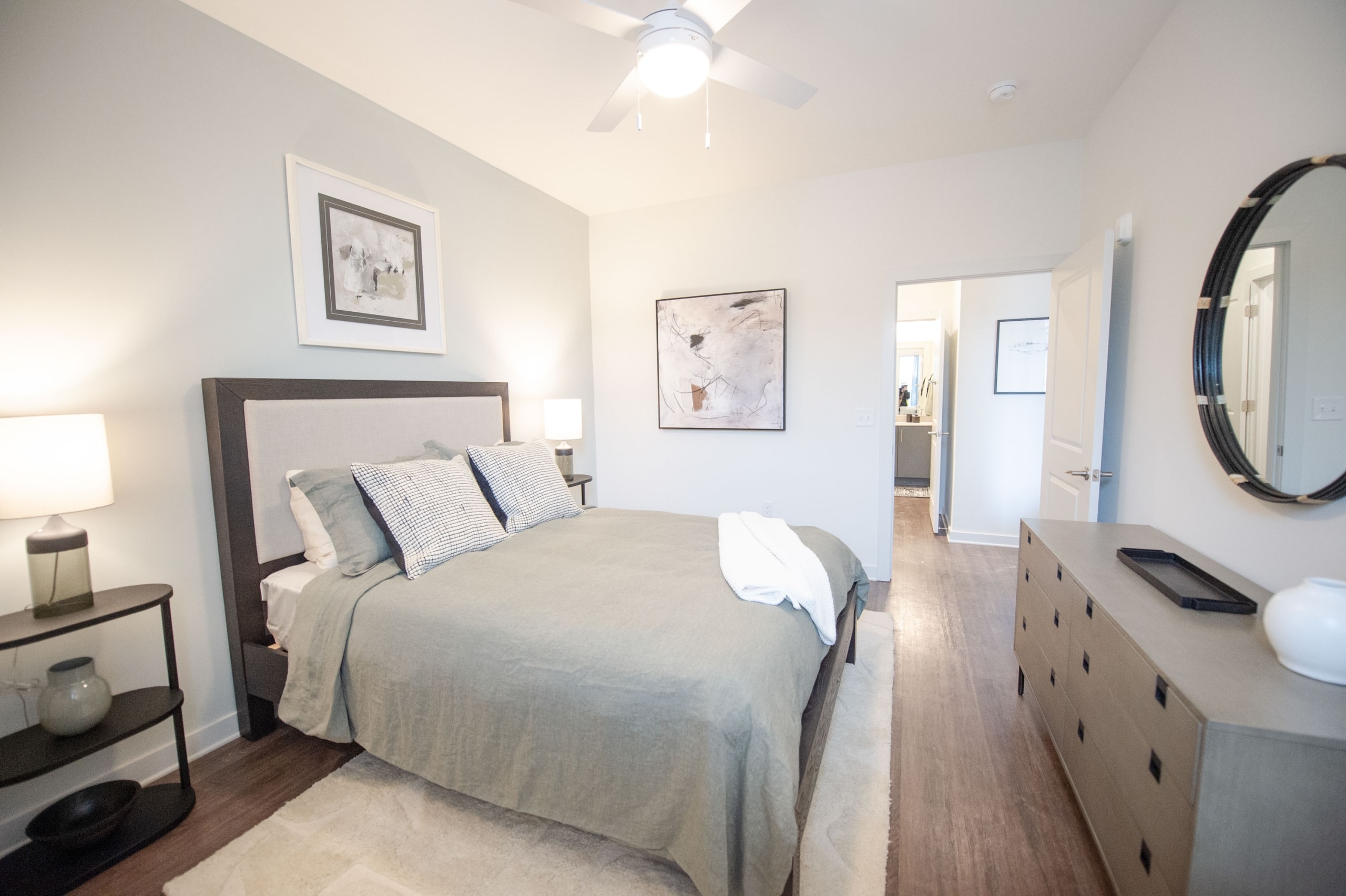 rebeccawardphoto encore model 164 scaled