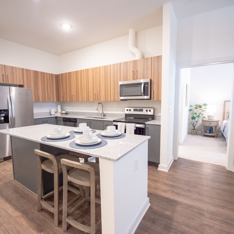 rebeccawardphoto encore model 90 scaled